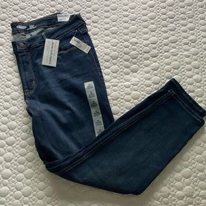 NWT Old Navy Rockstar Jeans 16 Short